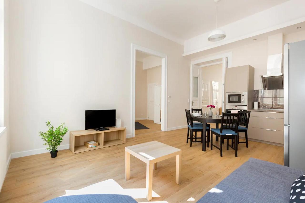 Kresz Geza 29 Westend Station 2 Bedrooms+living Ac Lejlighed Budapest