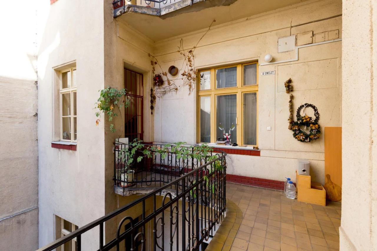 Kresz Geza 29 Westend Station 2 Bedrooms+living Ac Lejlighed *