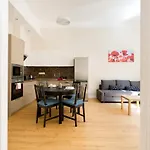 Kresz Geza 29 Westend Station 2 Bedrooms+Living Ac